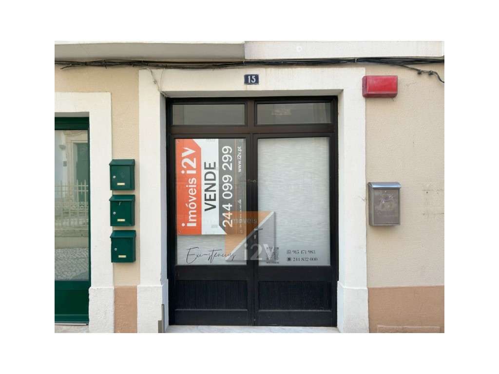 Loja- Zona centro Histórico Leiria ( Compra ou arrendamento) - Grande imagem: 4/23