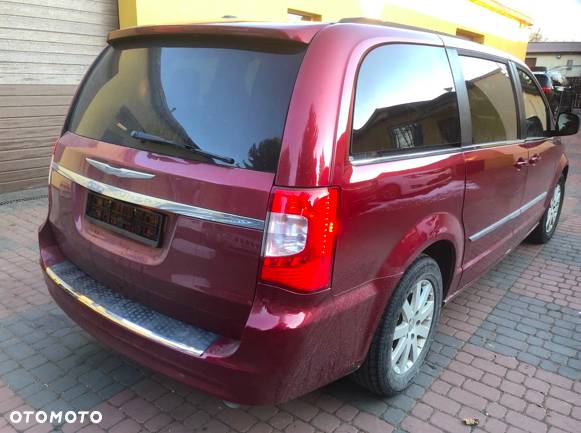 Chrysler Town & Country 3.6 Touring - 4