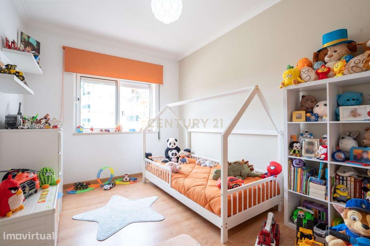 Apartamento T3 c/ garagem - Grande imagem: 5/32