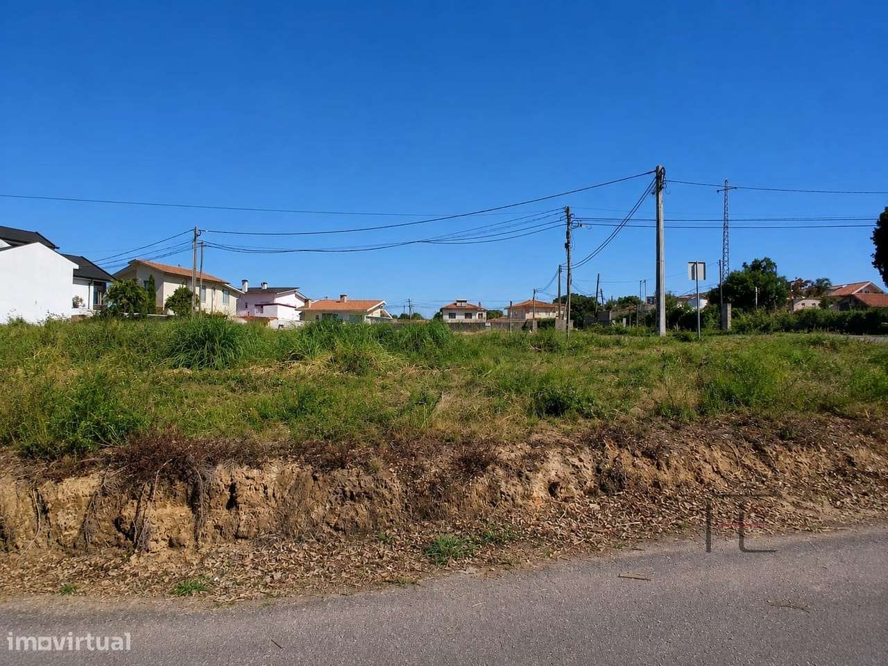 Lote de Terreno, construção de moradia isolada, Santa Maria de Lamas-2