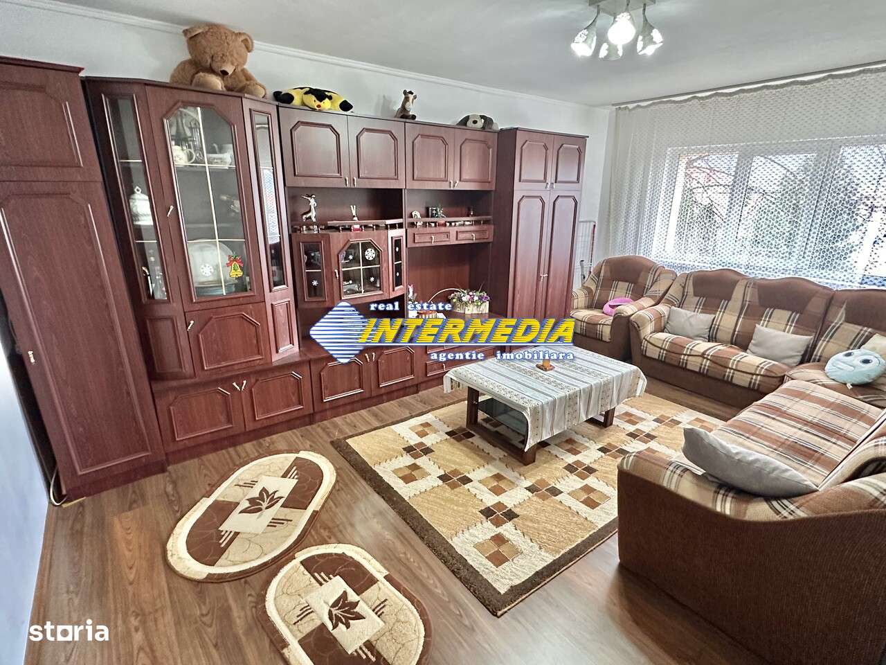 De Vanzare Apartament 2 camere decomandat 56 mp etaj 2 renovat Alba - Imagine principală: 4/10