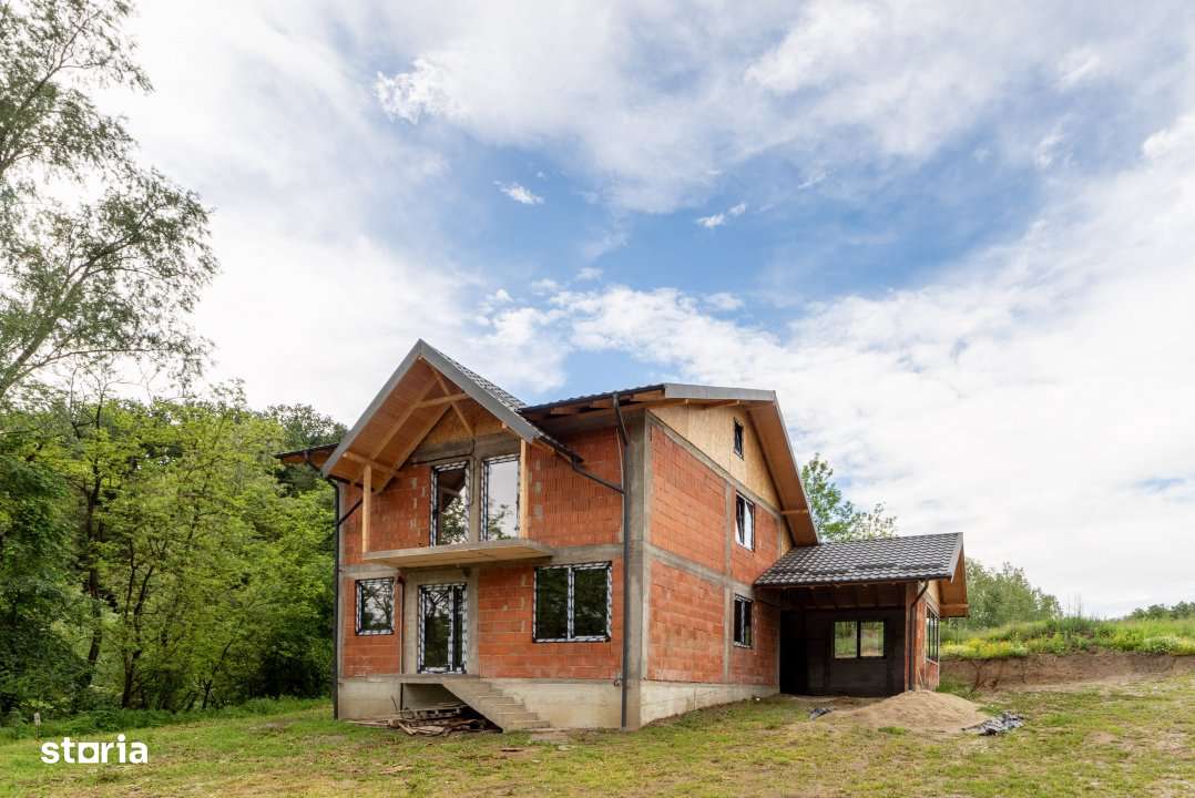 Casa Babana, Arges  - P+1+pod - cu panouri solare - Imagine principală: 3/19