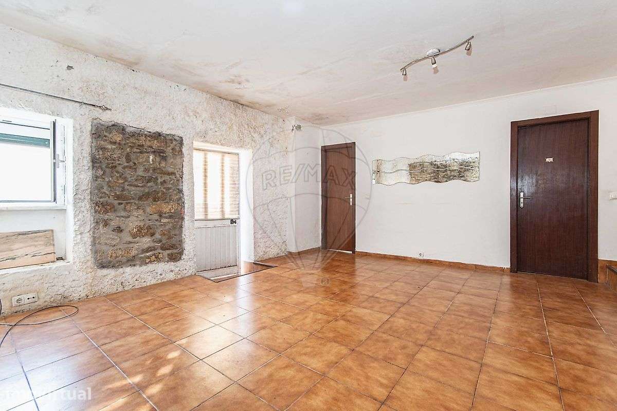 Moradia T2 para venda - Grande imagem: 2/22