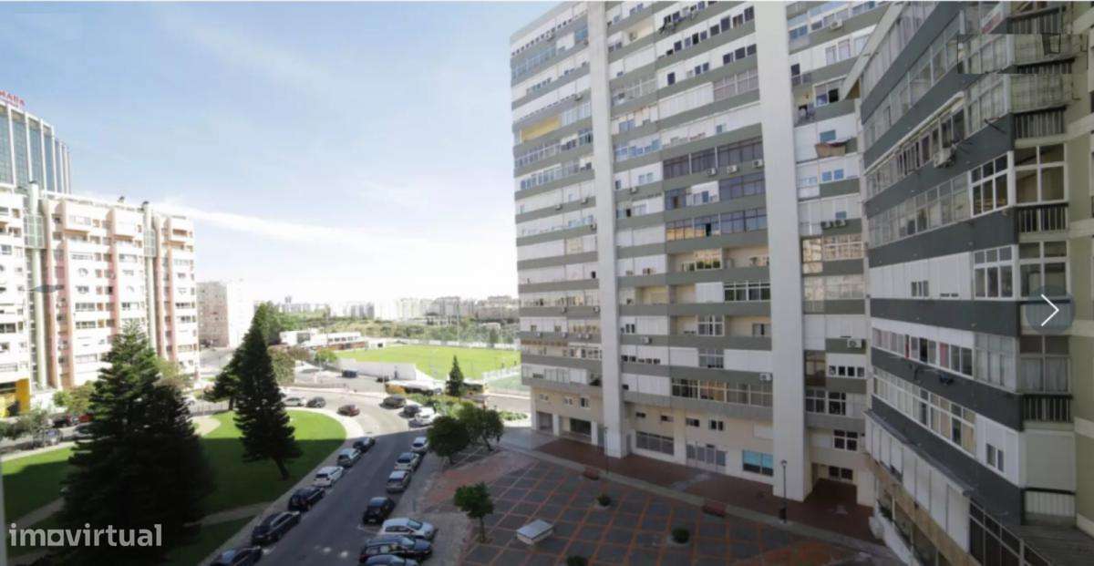 Quarto - localizado em Olaias Lisbon - Grande imagem: 2/10