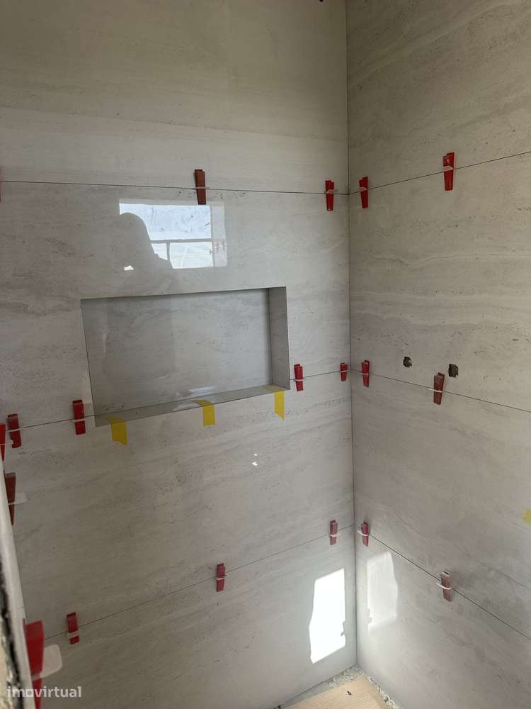 Moradia t3 geminada com 2 pisos na Quinta da Bonita Alhos Vedros-12