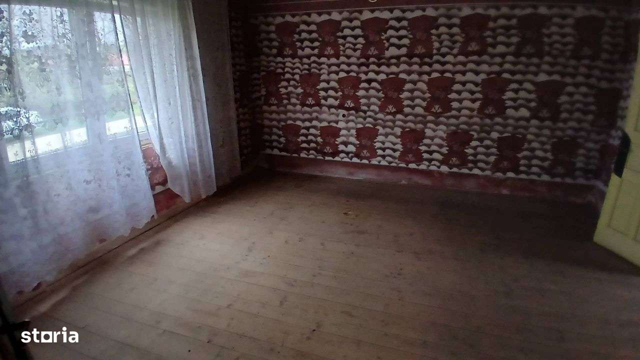 Comision 0 - Casa cu 2 corpuri in Paltinis-15