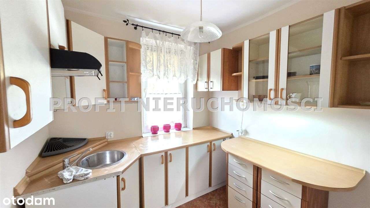 Środkowe mieszkanie z balkonem na parterze-6