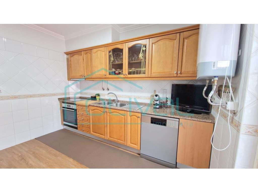 T3 com parqueamento Samora Correia-8