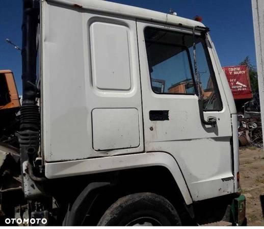 VOLVO FL10 320KM 8X4 SILNIK SKRZYNIA ZAWIESZENIE MOSTY CZĘŚCI - 2