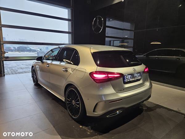 Mercedes-Benz Klasa A 220 4-Matic AMG Line 8G-DCT - 11