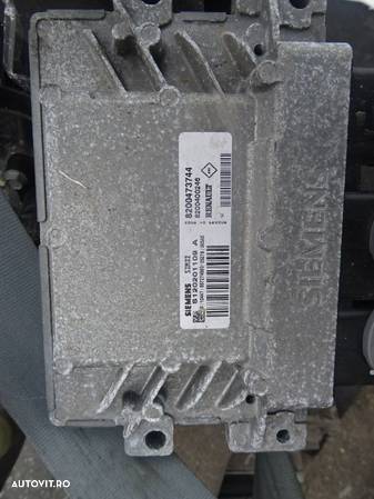 Vand Calcualtor Motor Ecu Renault Clio 1.2 Benzina D4F cod:S120201109A - 1