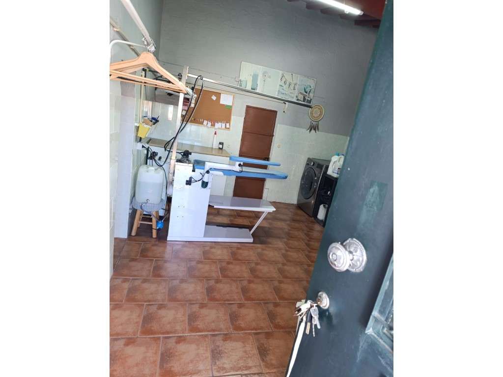 Moradia T2 com Quintal - No Centro da Localidade - Ótima Oportunida... - Grande imagem: 4/19