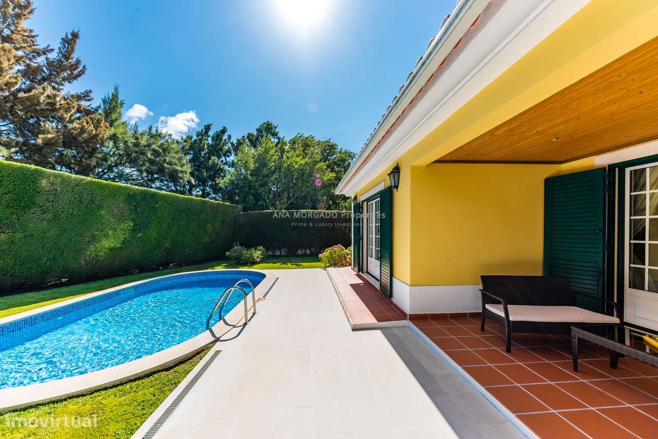 Moradia T4+1 Geminada na Quinta da Beloura — Luminosidade, Conforto e-12