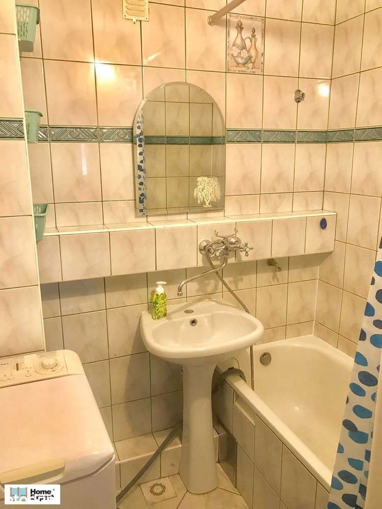 okolice Uniwersytetu Ekonomicznego WINDA/BALKON-5