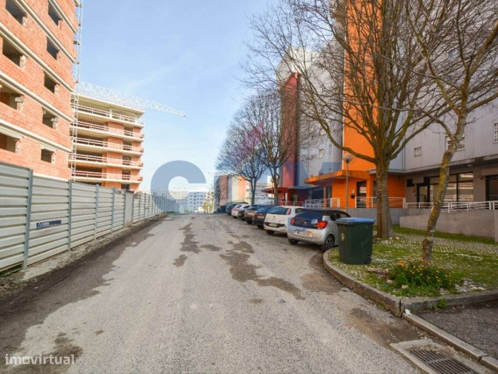 APARTAMENTO T1 COM GARAGEM EM TELHEIRAS JUNTO AO PINGO DOCE-22