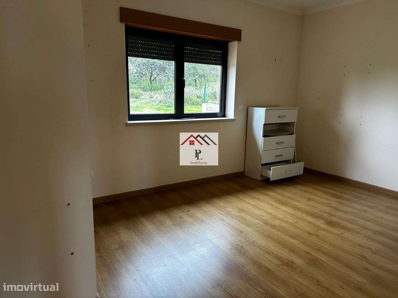 Moradia  T4 isolada inserida num lote de 700m2 em Penela  (V907MS)-16