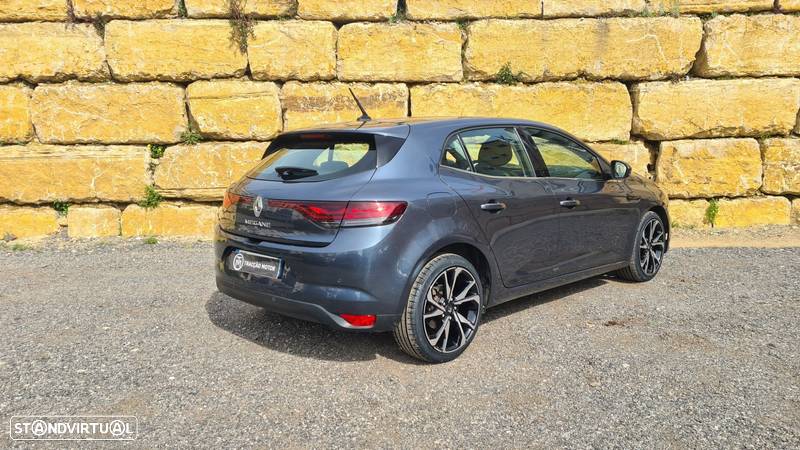 Renault Mégane 1.5 Blue dCi Intens EDC - 2