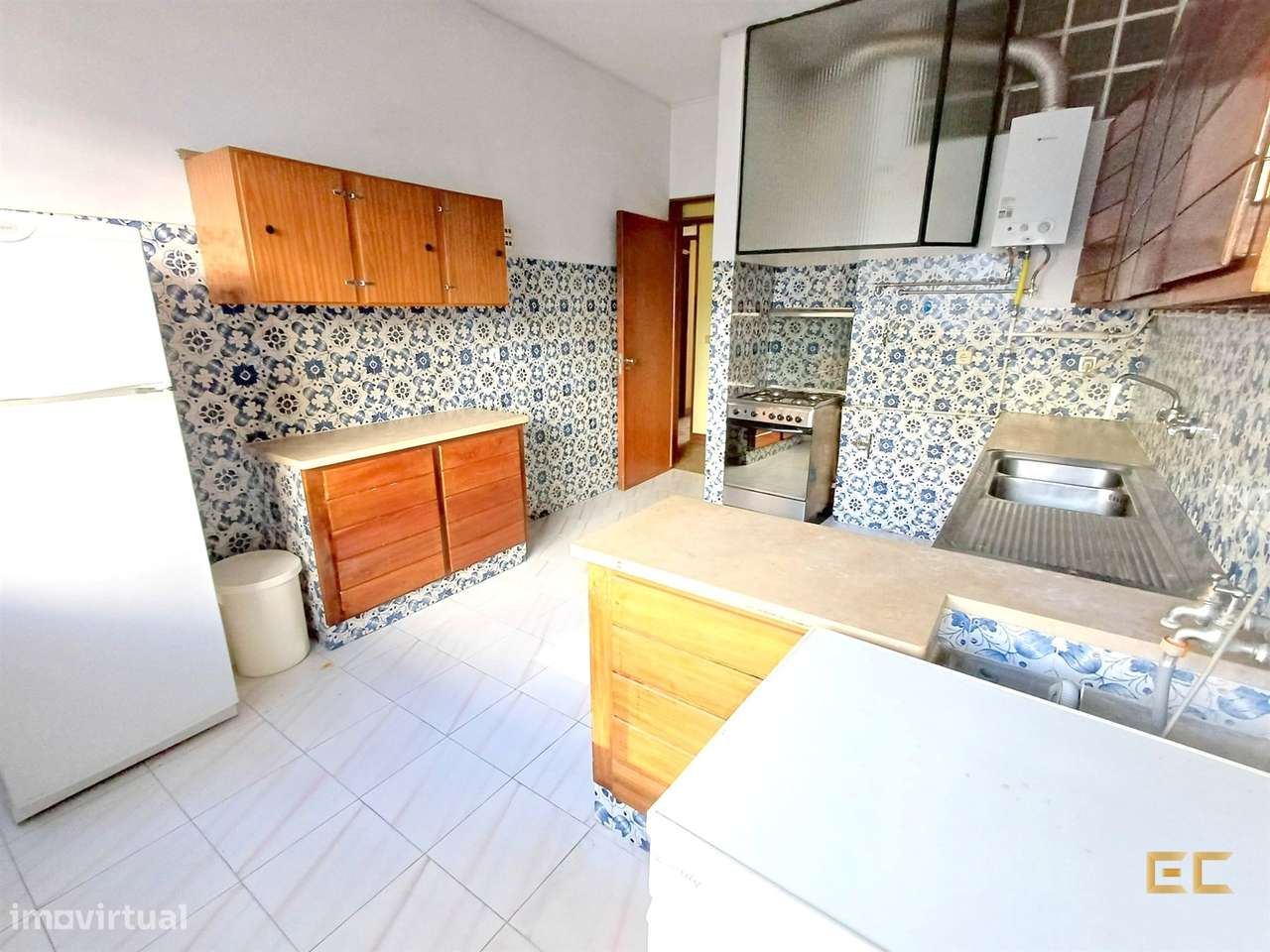 Apartamento T3 com Garagem - Abadias!-10