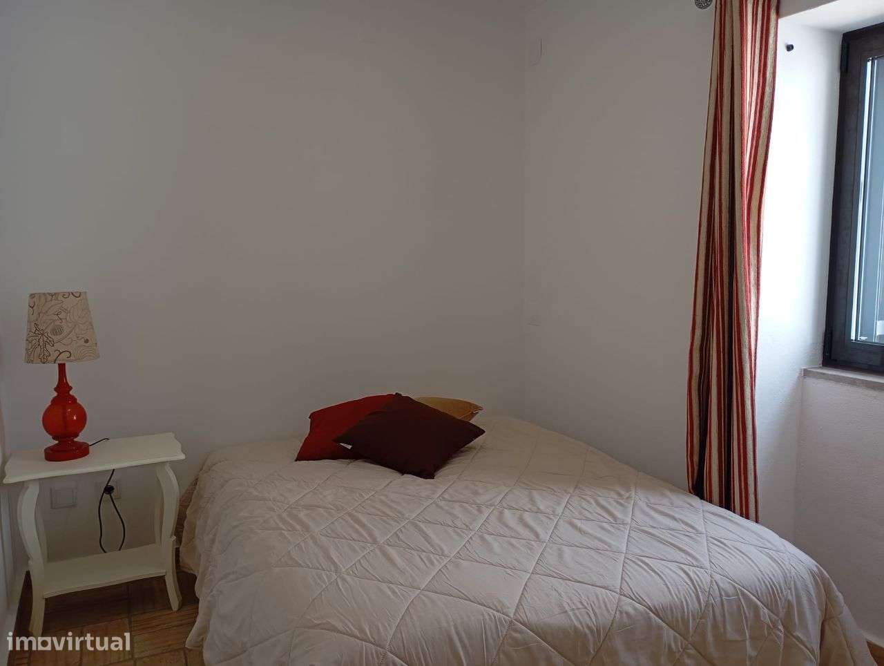 Moradia T2 em Alte, para arrendamento anual - Grande imagem: 5/15