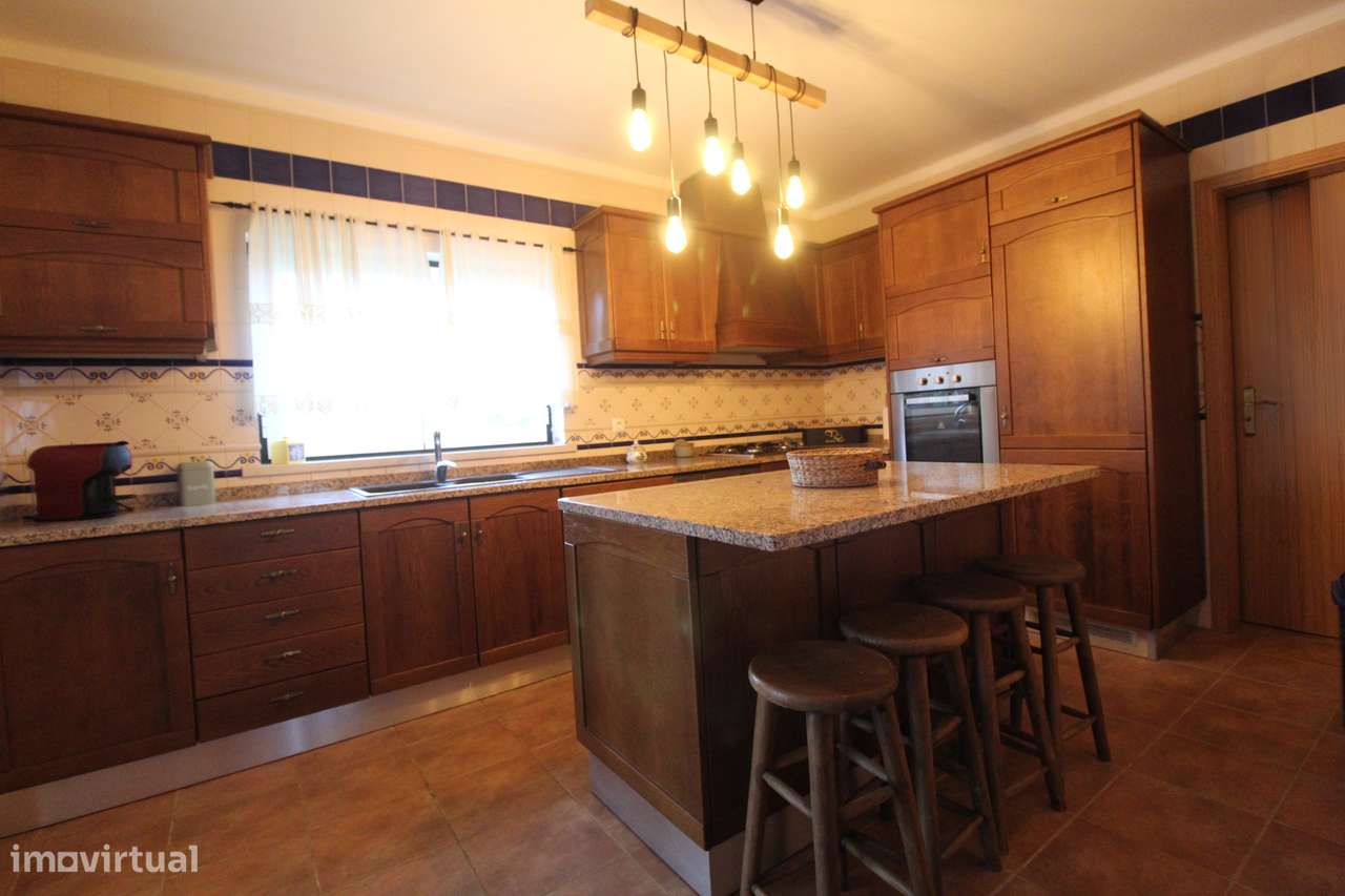 Moradia T4 com Terreno-3