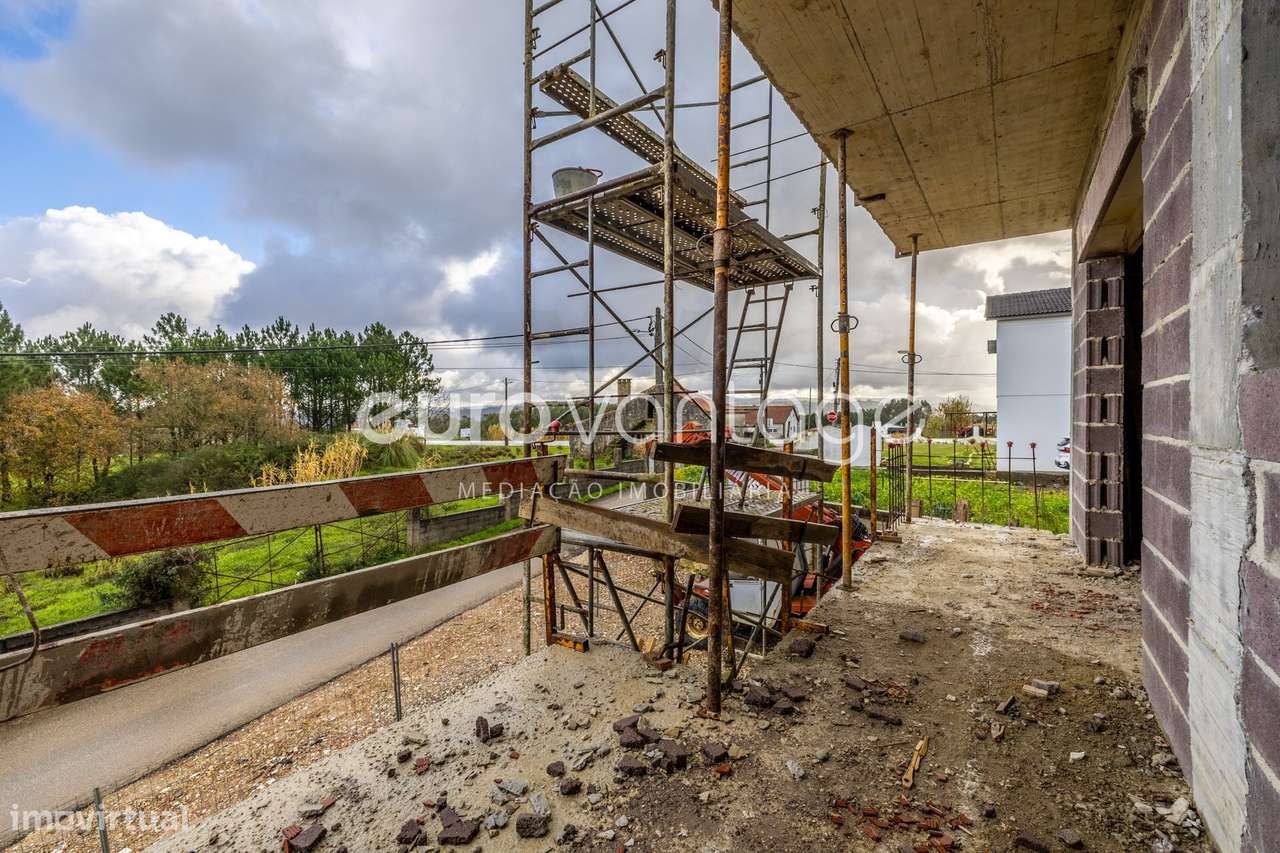 Moradia T3+1 às portas da cidade de Leiria-15