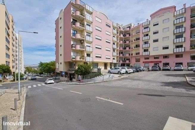 Estúdio c/ Varanda, Zona Nobre: Qª Grande 3 mints carro Colombo - Grande imagem: 1/18