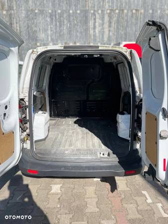 Ford Transit Courier 100KM - 14