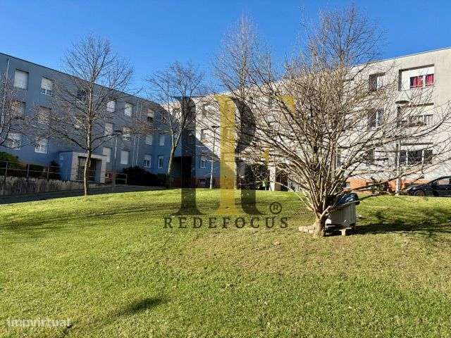 Apartamento T2+1 Renovado em Gulpilhares-19