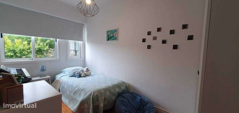 Investimento sólido — Moradia com 2 frações independentes (T4 + T2) - Grande imagem: 5/12