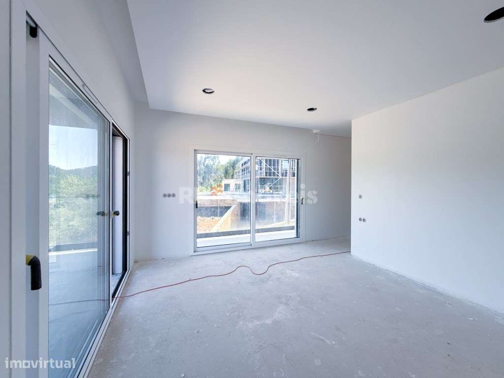 Moradia Nova T3, Vista Rio - Urbanização Martinela, Ferreira do Zêzere-25