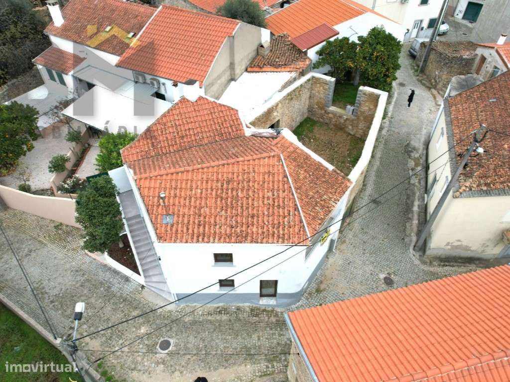 Moradia em Póvoa de Rio de Moinhos completamente renovada em 2024-23