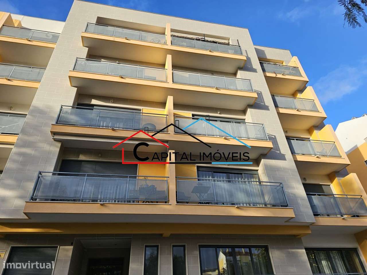 Apartamento T3 com suíte, varandas, garagem e arrecadação-46