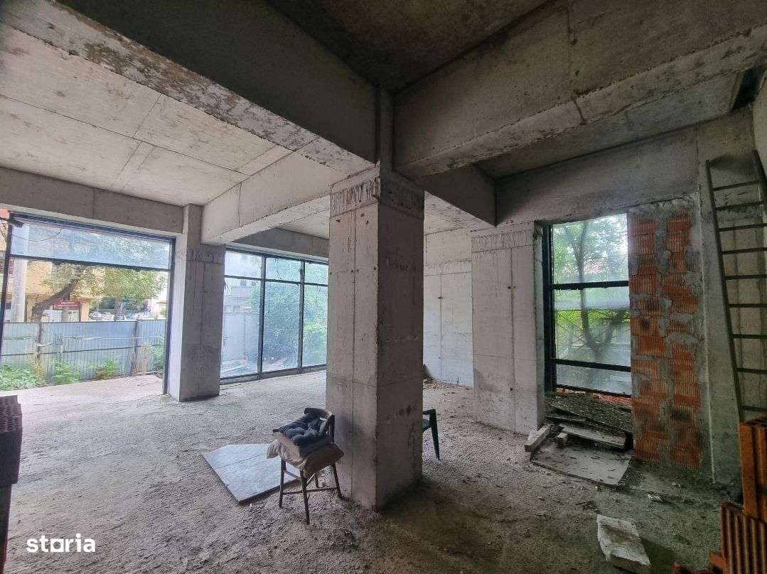 Comision 0% Cladire de vanzare Hotel Clinica Bloc Apartamente Birouri - Imagine principală: 4/10