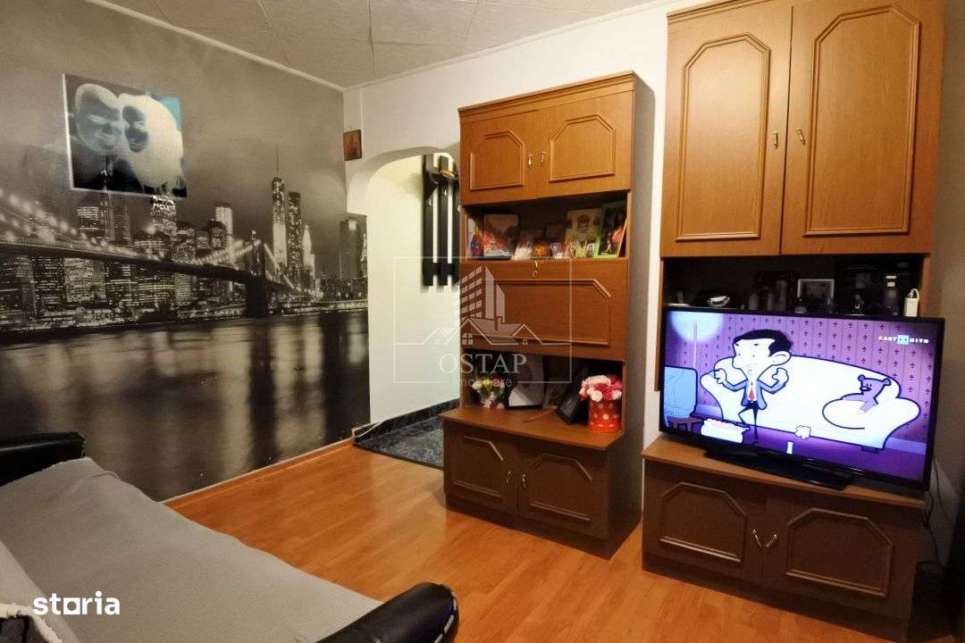 Numai 41.500 E -zona Miron Costin-etajul 2-apartament 3 camere nedecom-0