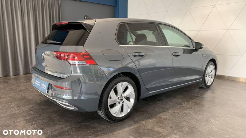 Volkswagen Golf VIII 1.5 eTSI EVO Style DSG - 5