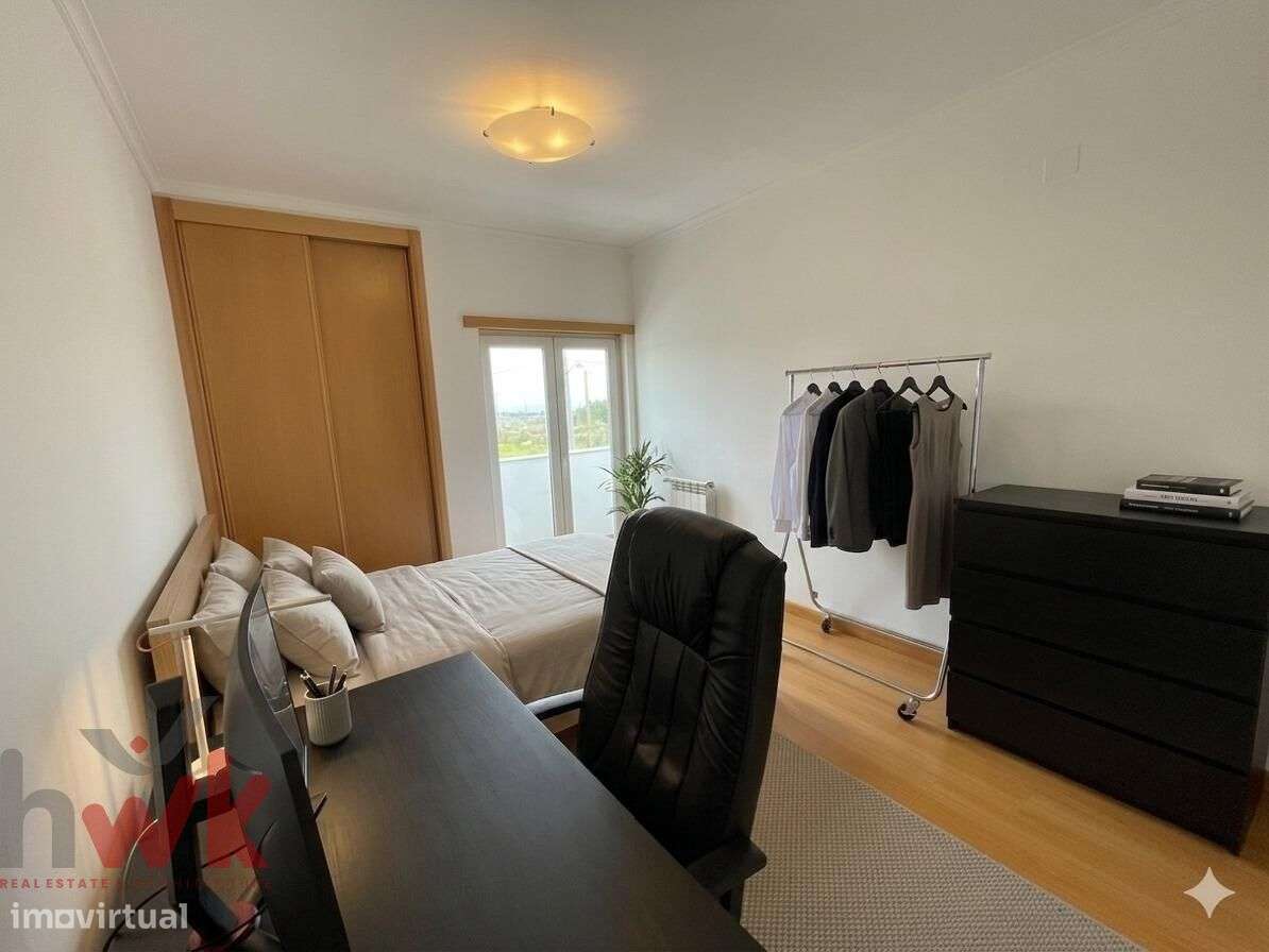 Moradia T4 Moderna com Vista Serra da Estrela-10