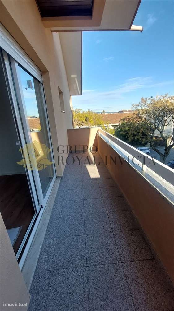 Apartamento  T3 totalmente remodelado  - Aguas Santas-13