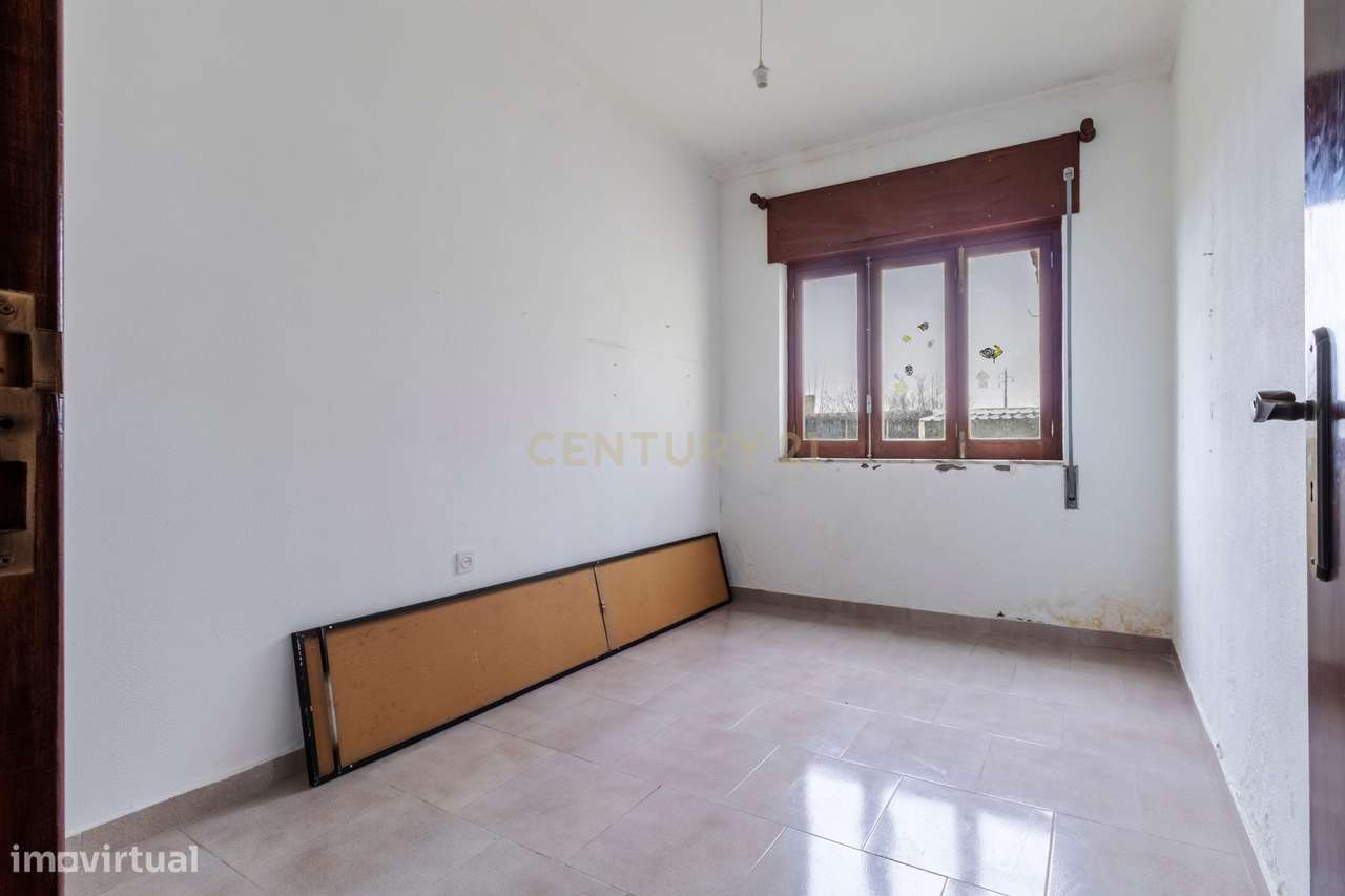 Moradia T2 para renovação | Lote 1.000 m² | São Francisco, Alcochete |-29