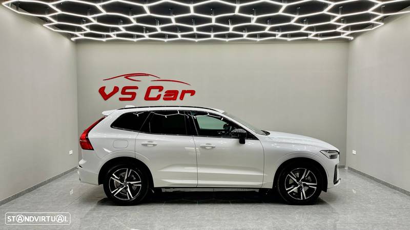 Volvo XC 60 2.0 B4 R-Design Geartronic - 19