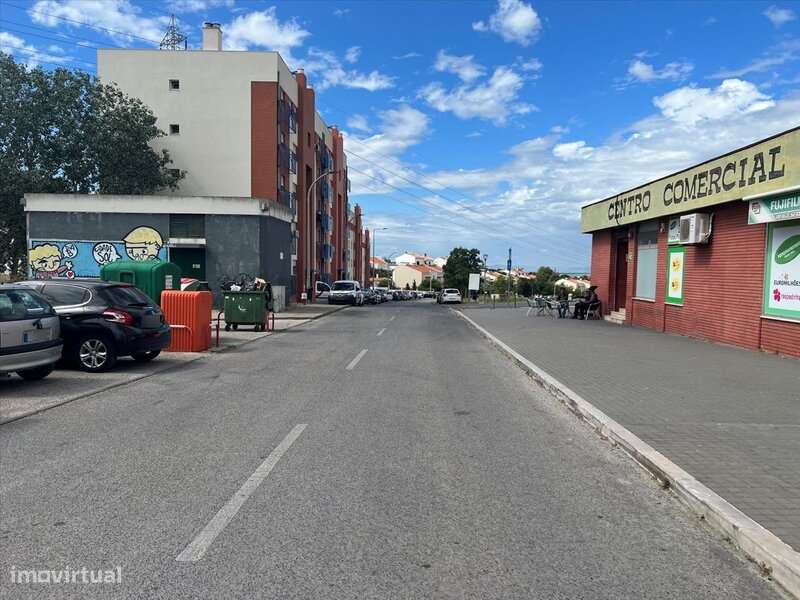 Apartamento T3 Arrendado | Excelente Localização na Cidade Sol – Barre - Grande imagem: 4/9