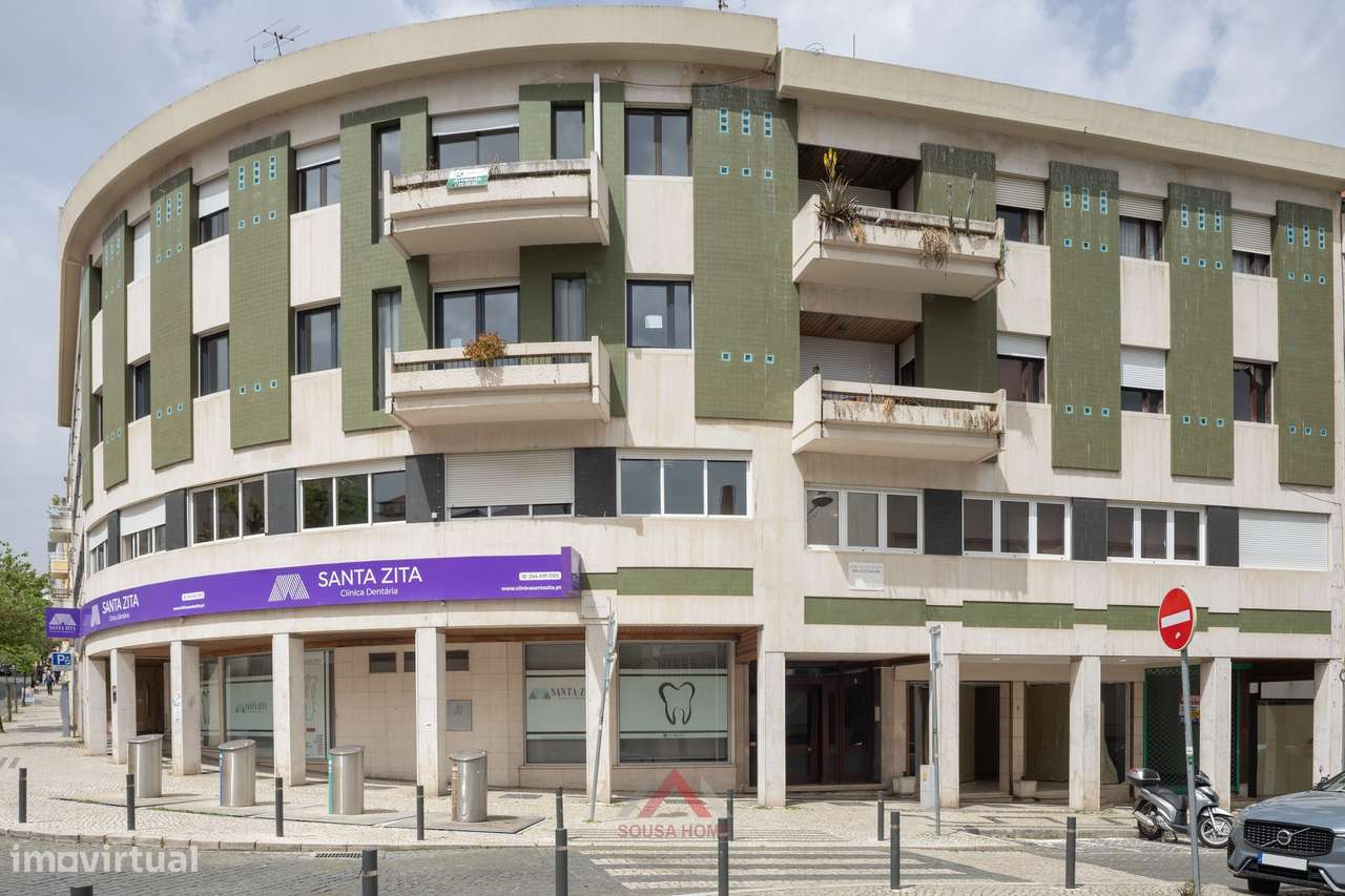 T4 Centro Leiria - Excelentes Acabamentos-47