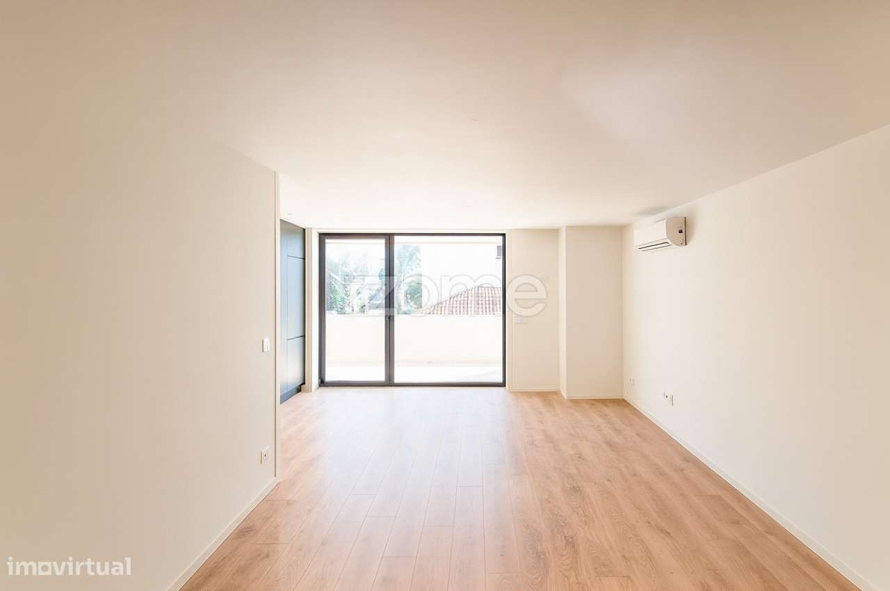 Apartamento T2 em condomínio com piscina, em Paranhos, Porto - Grande imagem: 2/18