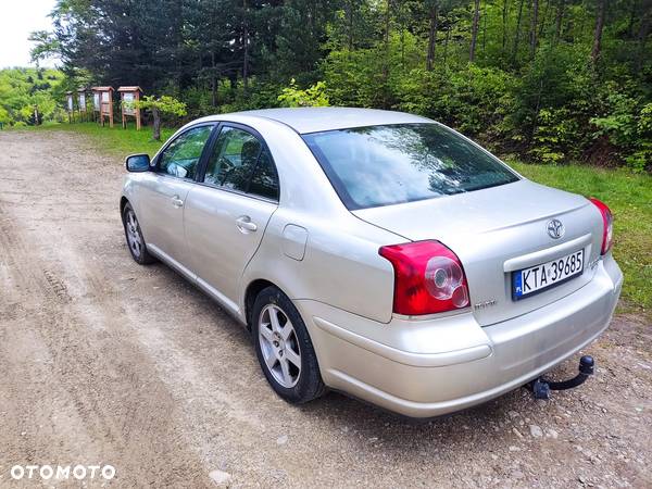 Toyota Avensis 2.0 D-4D Luna - 3