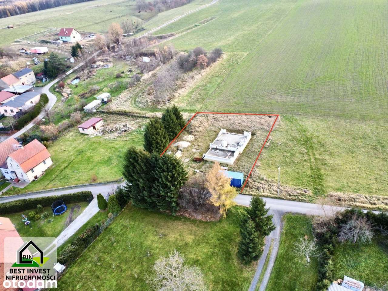 Działka z rozpoczętą budową domu dla rodziny-3