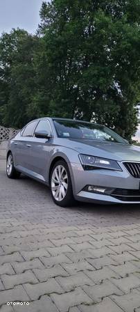 Skoda Superb 2.0 TDI Ambition DSG - 15