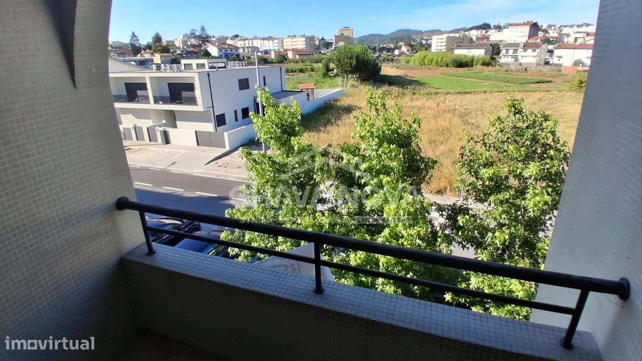 Apartamento T3 em Rio Tinto | Varanda | Garagem/Box | Próximo do Metro-15