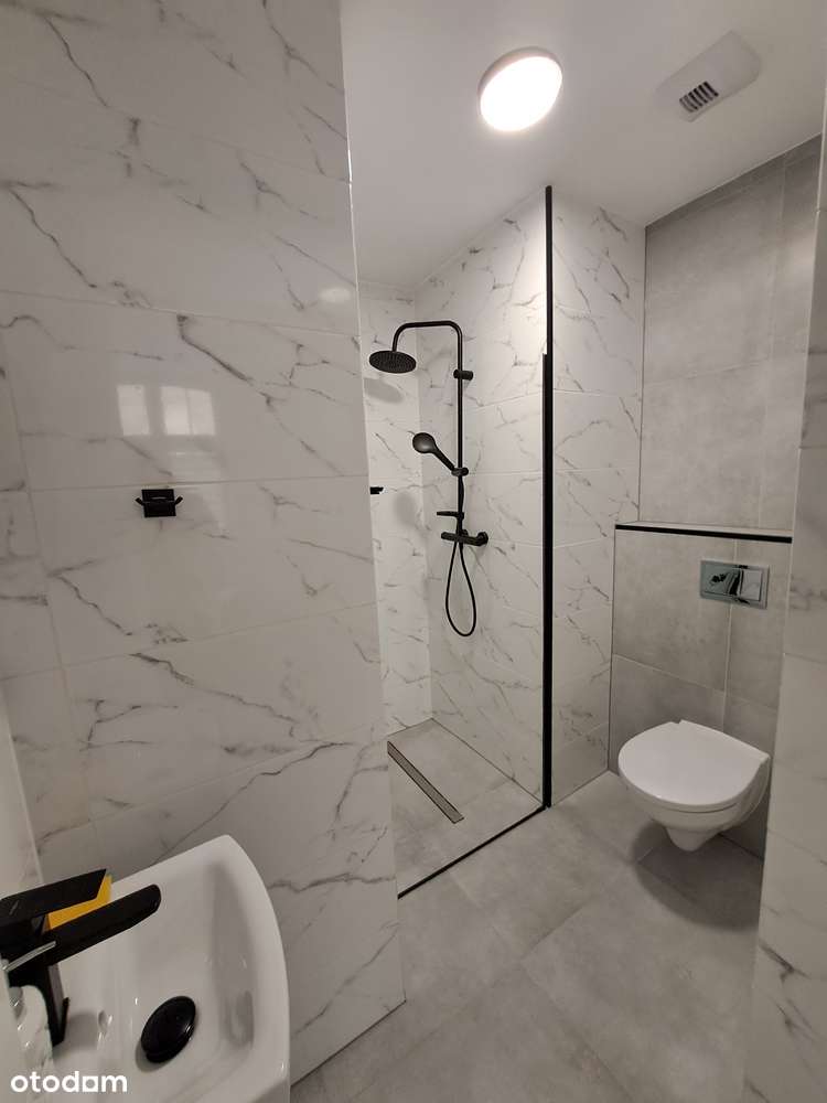 Komfortowa kawalerka w pięknej kamienicy, bardzo blisko do Katowic. - Pełny obrazek: 4/5