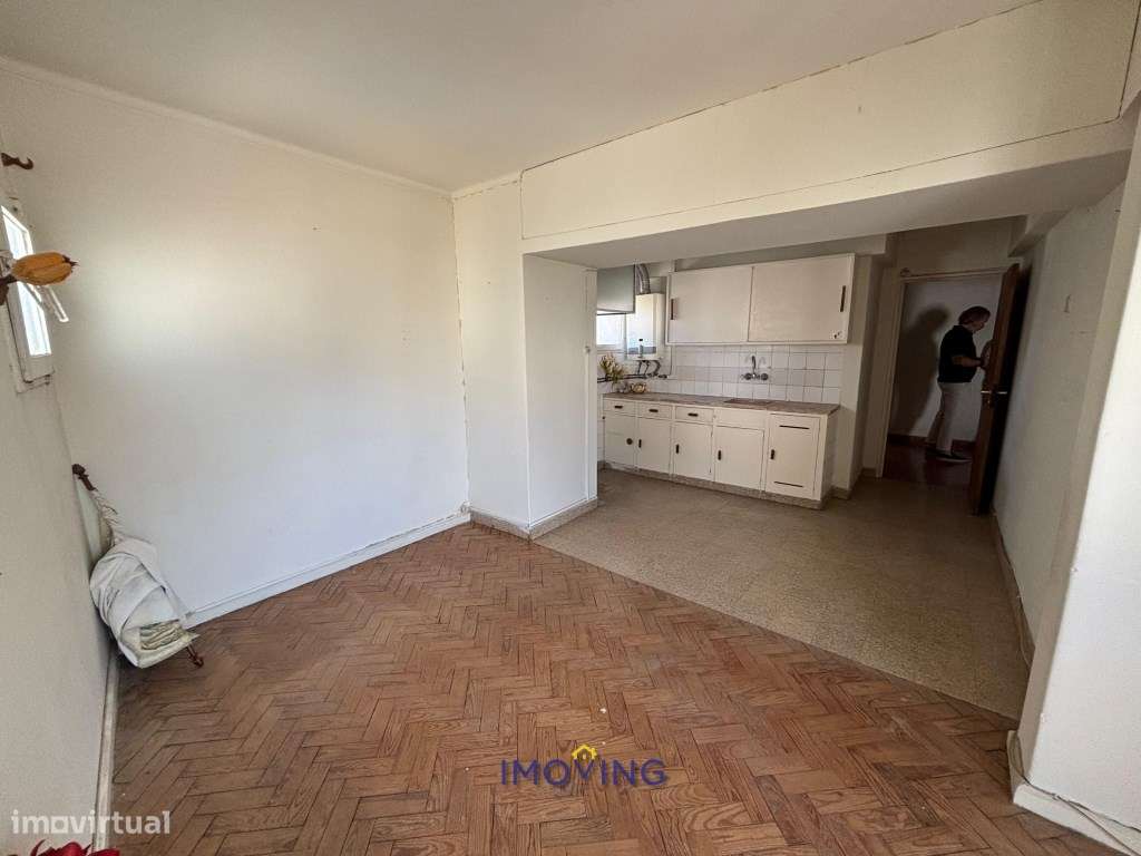 Apartamento T1 totalmente remodelado no Alto de Seixalinho, Barreiro-10
