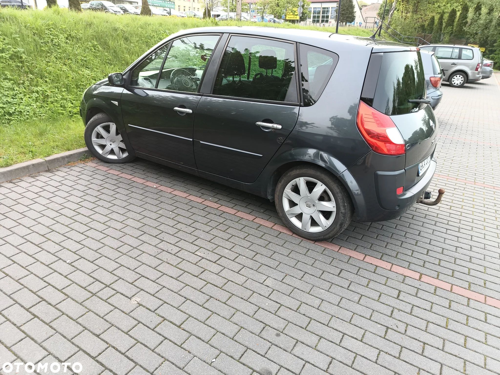 Renault Scenic - 1