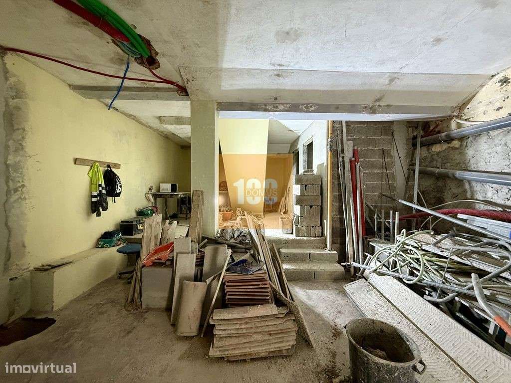 Loja duplex nova aos Aliados - Grande imagem: 4/18